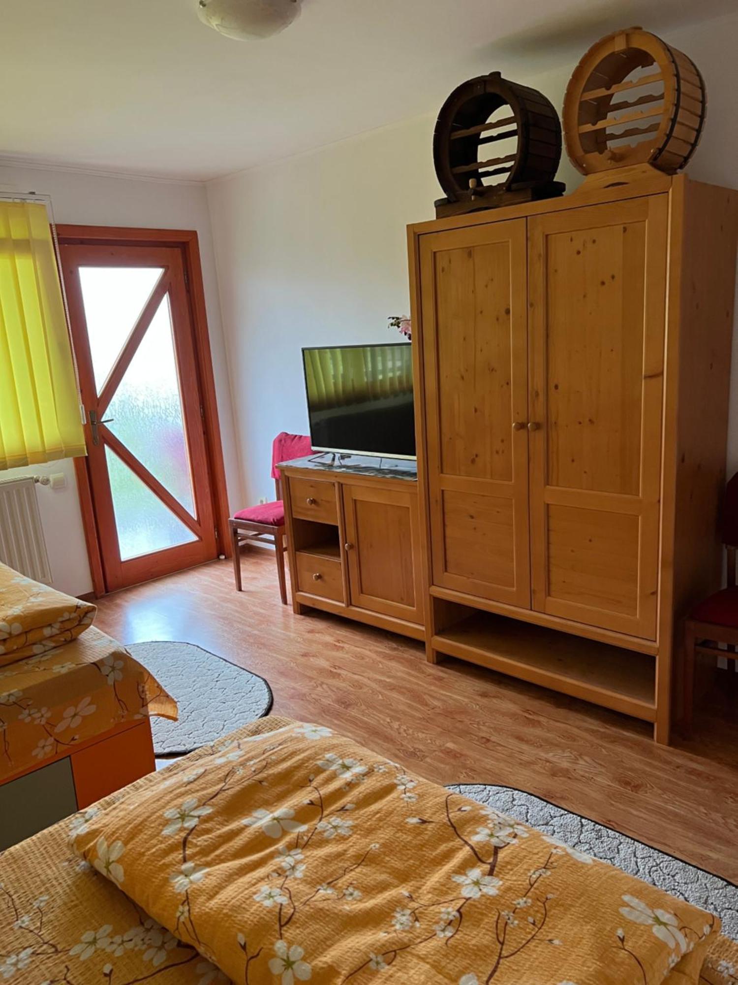 Hunihaz Apartment